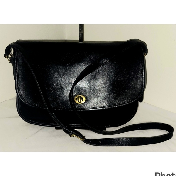 Coach Vintage 80's RARE Black Leather City Crossbody Bag